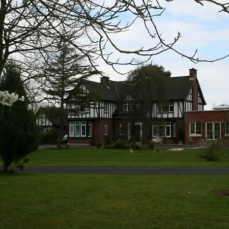 Hotel Highbury House