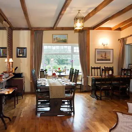 Highbury House Hotel